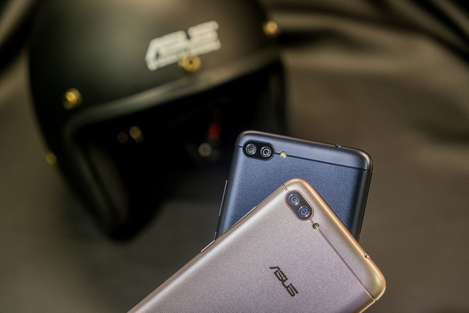 Nhận liền tay “cặp đôi cool ngầu” khi mua Zenfone 4 Max Pro tại FPT Shop