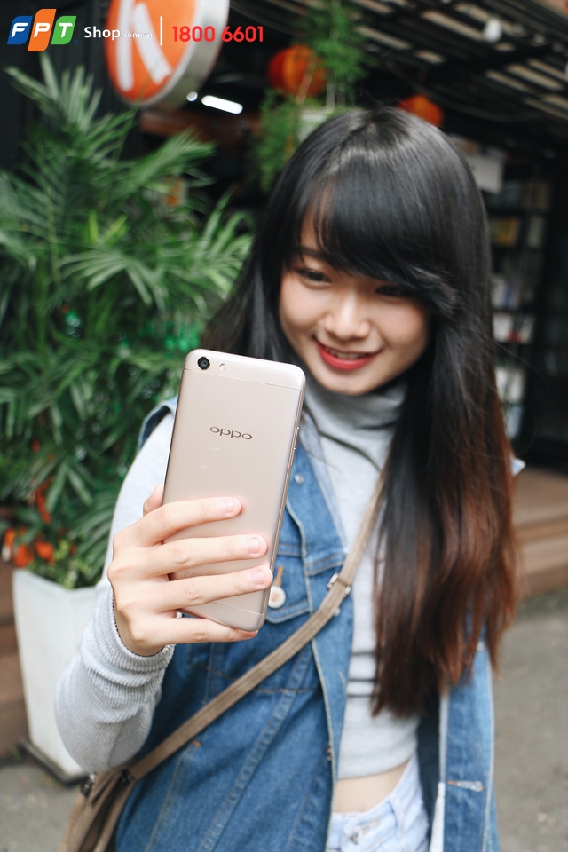 FPT Shop tung giá sốc cho OPPO F3, chỉ 6,49 triệu đồng
