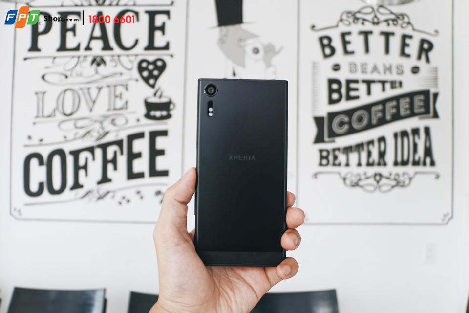 FPT Shop giảm sốc đến 1 triệu đồng cho khách mua Sony Xperia XZs và XA1 Ultra