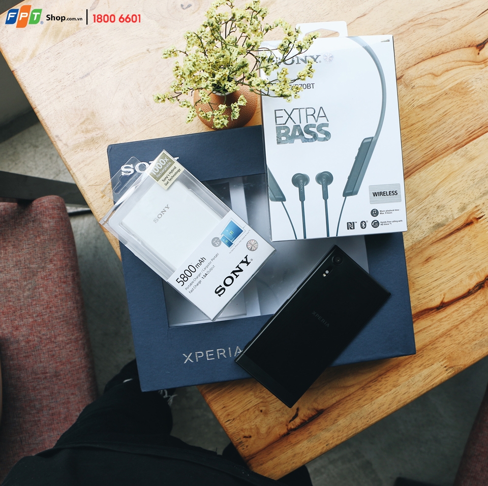 Sony Xperia XZs và XA1 Ultra giảm sốc đến 2 triệu đồng tại FPT Shop