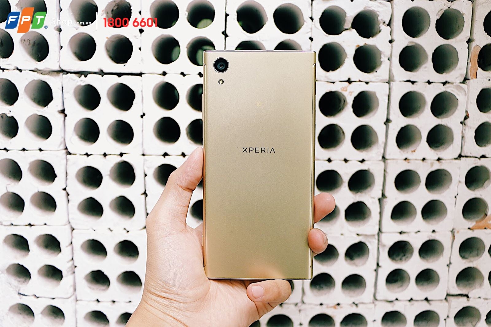 Sony Xperia XA1 Plus giảm siêu sốc chỉ còn 6,49 triệu đồng tại FPT Shop