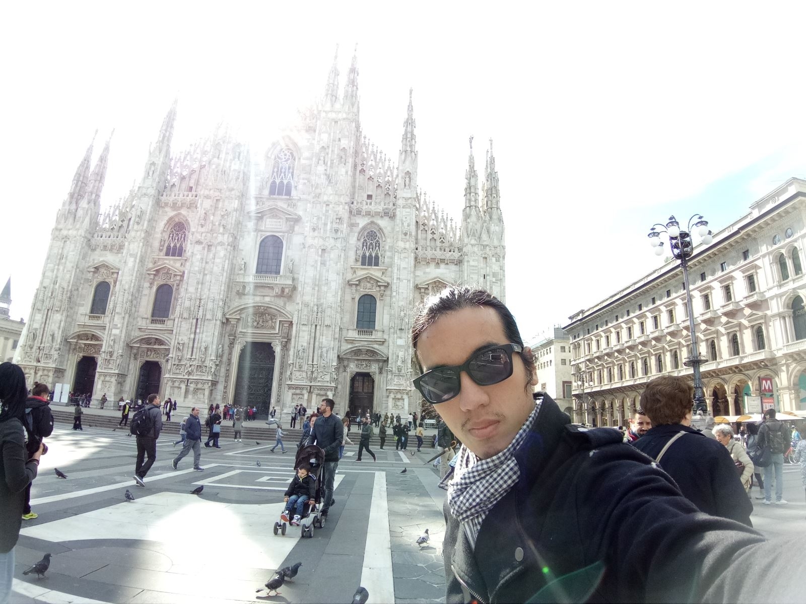 “Vạch lá tìm sâu” chuyên gia selfie OPPO F3