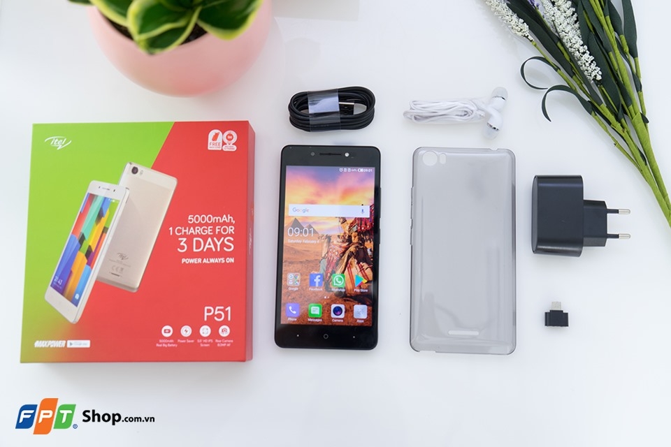 Sắm smartphone iTel, trúng tivi Sony 32” tại FPT Shop