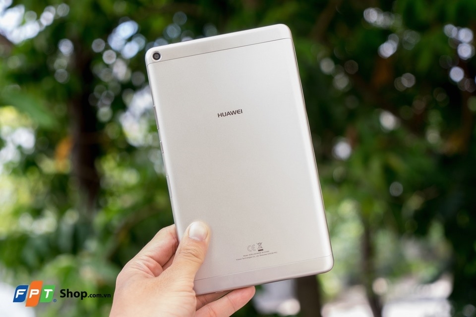 FPT Shop giảm “chạm đáy” đến 1,5 triệu đồng cho khách mua smartphone Huawei