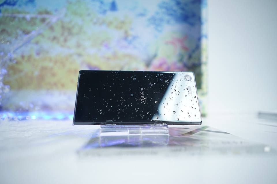 Sony Xperia XZ Premium Nhận ngay bộ quà đẳng cấp trị giá 3 triệu đồng khi đặt mua Sony Xperia XZ Premium tại FPT Shop