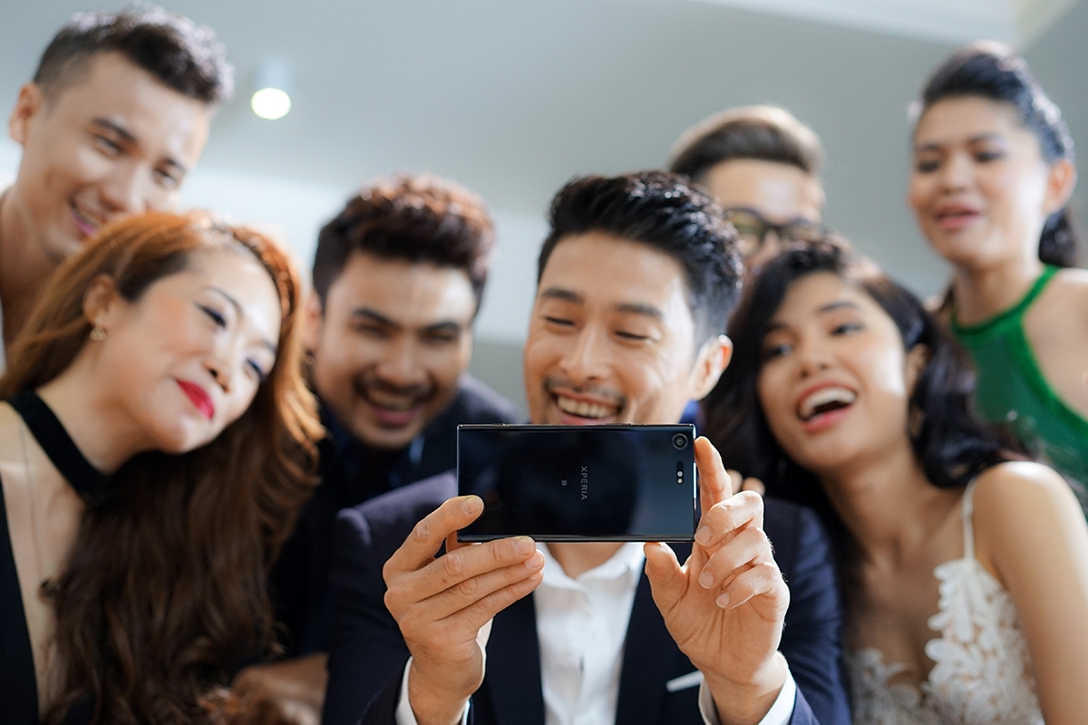 Sony Xperia XZ Premium FPT Shop giảm sâu 3 triệu đồng cho nhân viên FPT khi mua Sony Xperia XZ Premium