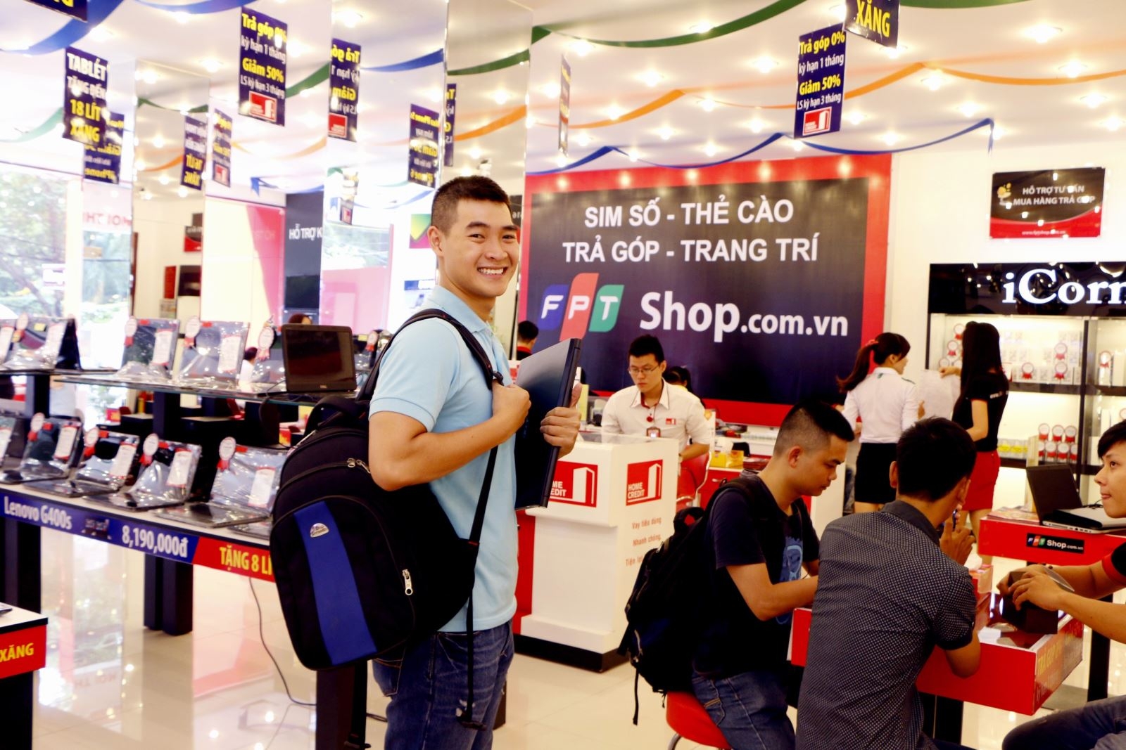 Tết 2018 FPT Shop tặng quà tiền tỷ cho khách hàng nhân dịp năm mới Mậu Tuất