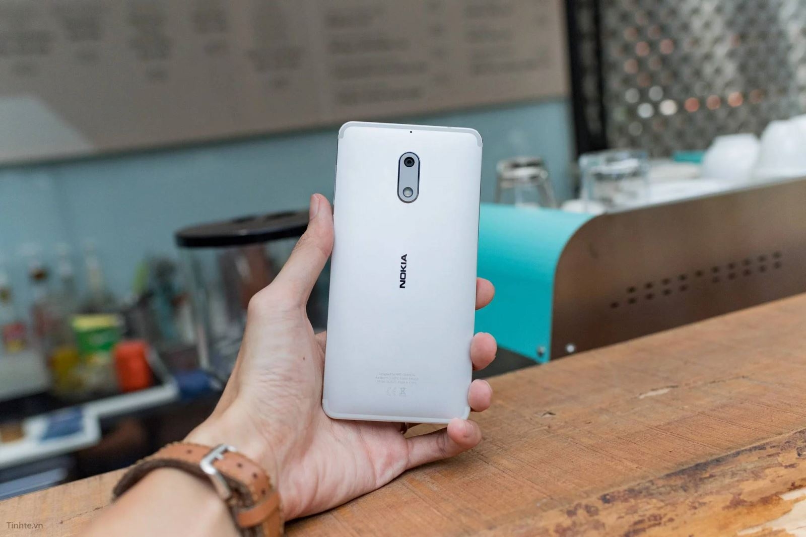 Nokia 6 chính thức lên kệ FPT Shop với giá 5,59 triệu đồng từ ngày 21/7