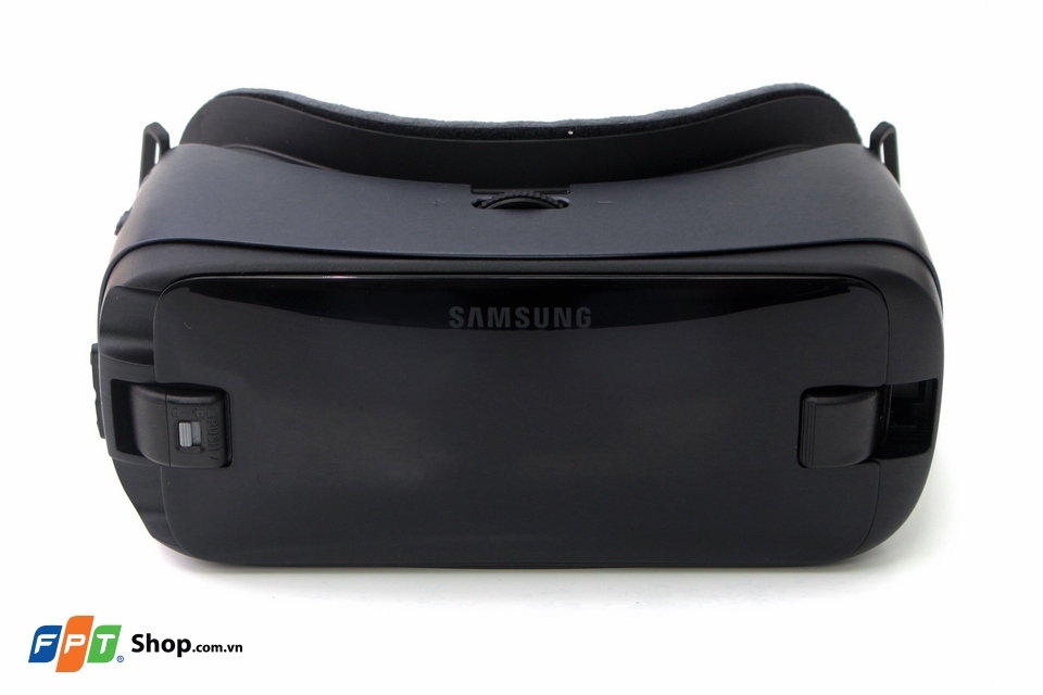 Trên tay Samsung Gear VR 2017: Thiết kế không đổi (Ảnh 8)