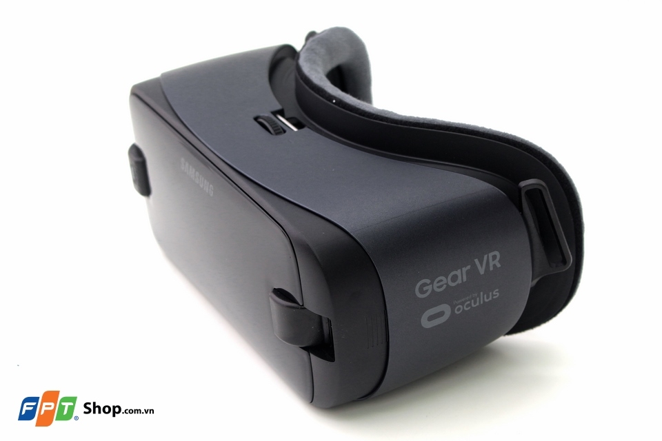 Trên tay Samsung Gear VR 2017: Thiết kế không đổi (Ảnh 5)