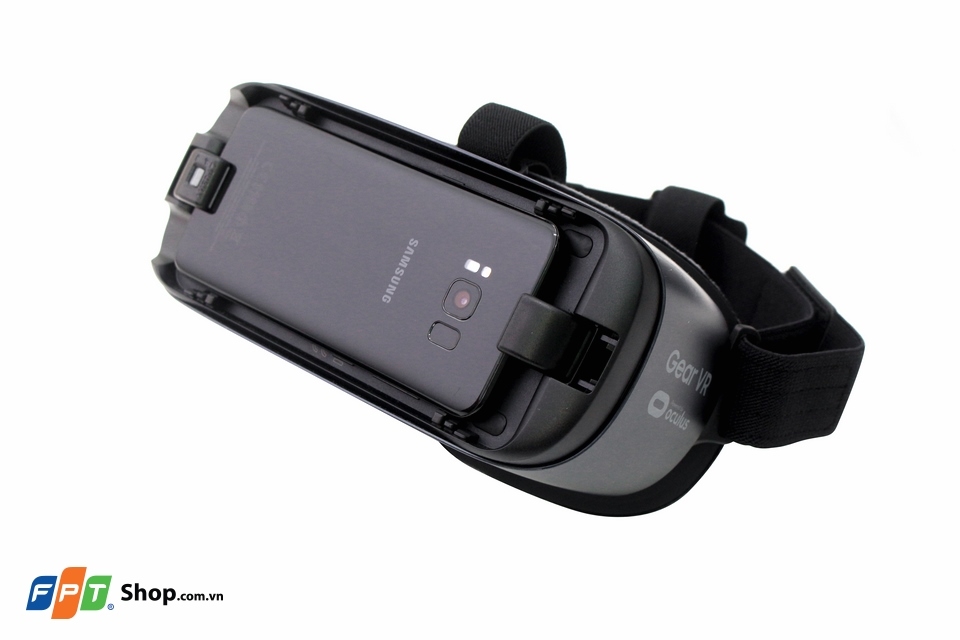 Trên tay Samsung Gear VR 2017: Thiết kế không đổi (Ảnh 12)