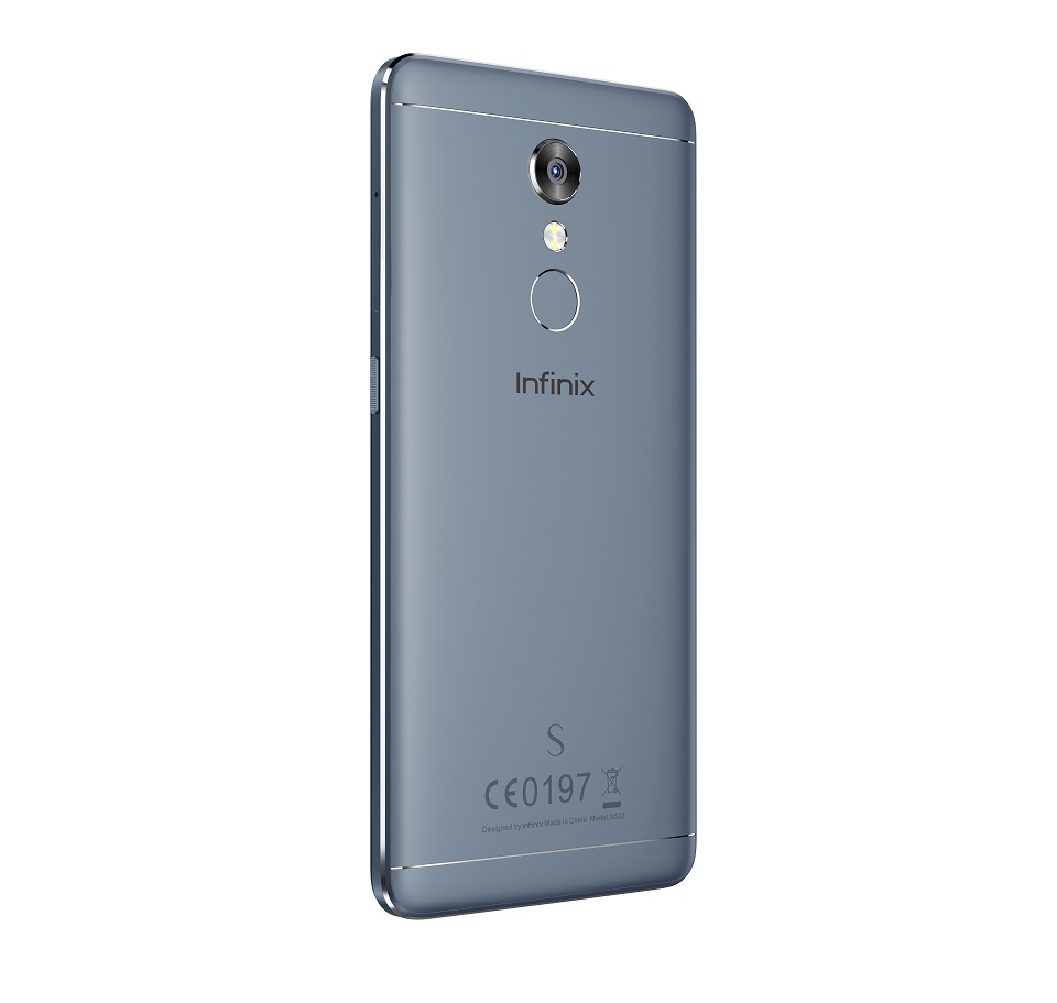 Mặt lưng phiên bản màu Topaz Blue của Infinix S2 Mặt lưng phiên bản màu Topaz Blue của Infinix S2