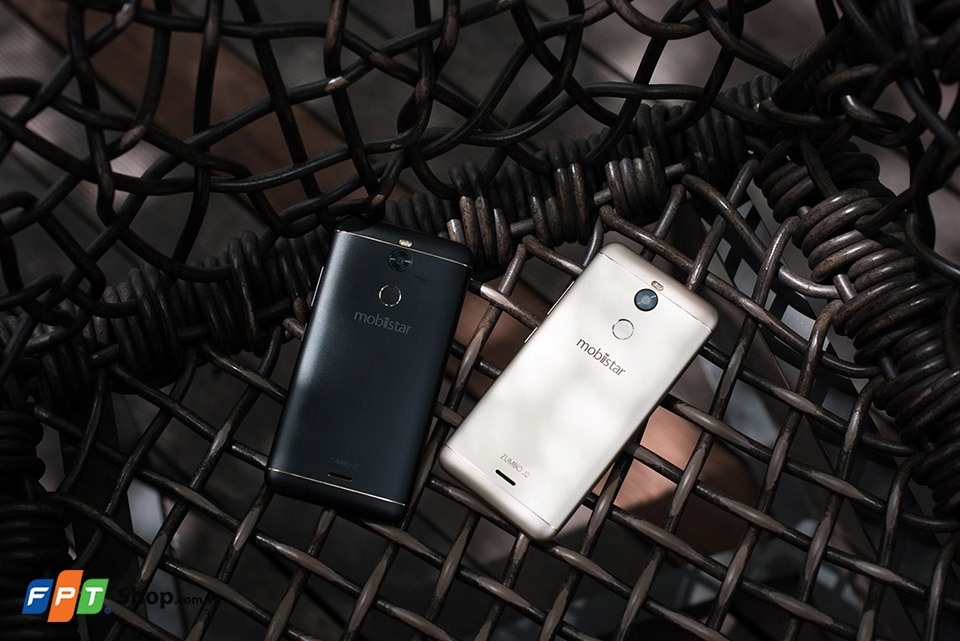Top 5 smartphone selfie đáng mua (ảnh 8)