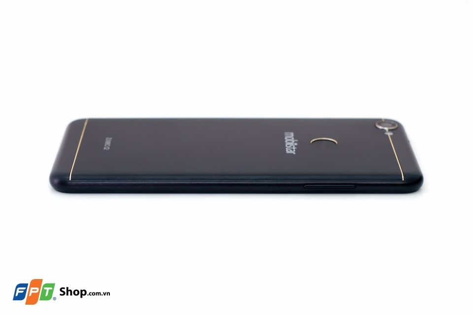 Top 5 smartphone selfie đáng mua (ảnh 5)