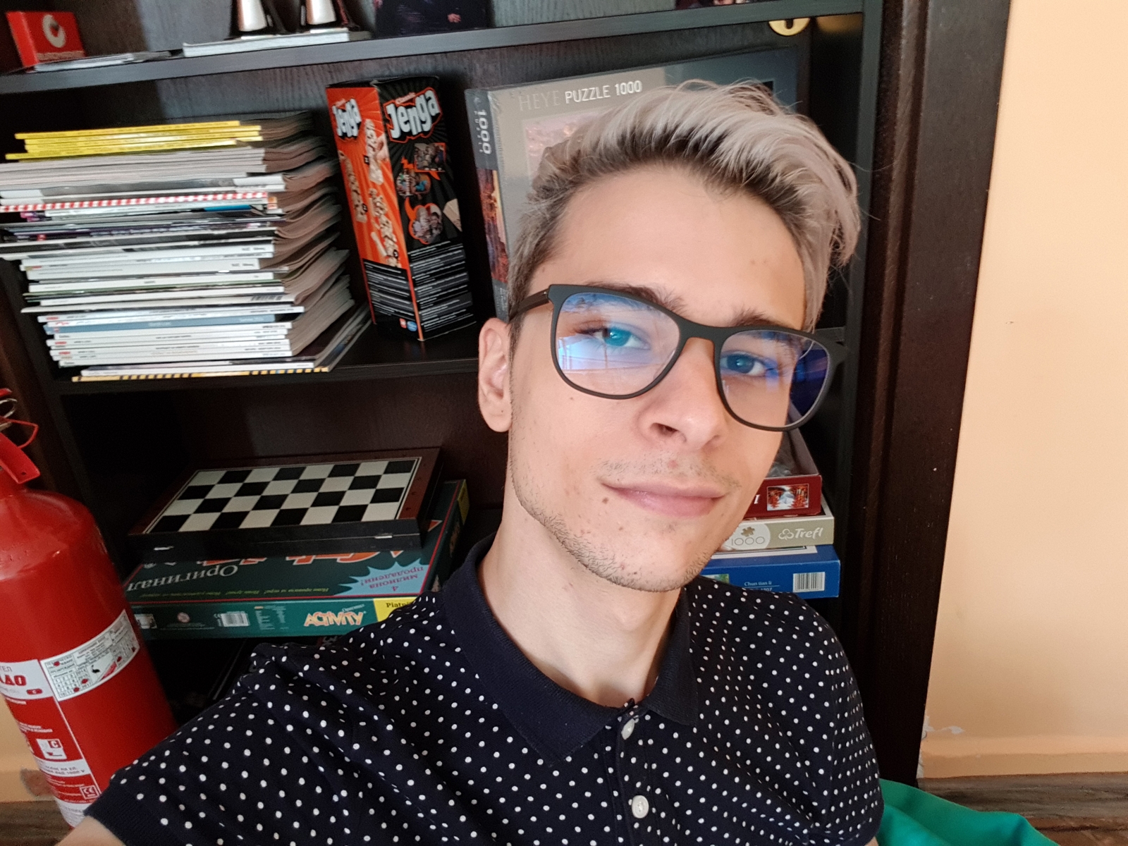 So sánh camera selfie trên OnePlus 5 và Galaxy S8 (ảnh 4) So sánh camera selfie trên OnePlus 5 và Galaxy S8 (ảnh 4)
