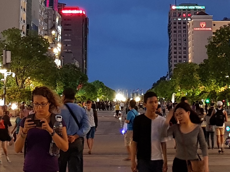 Ảnh thiếu sáng (Ảnh 21) Ảnh thiếu sáng (Ảnh 21)