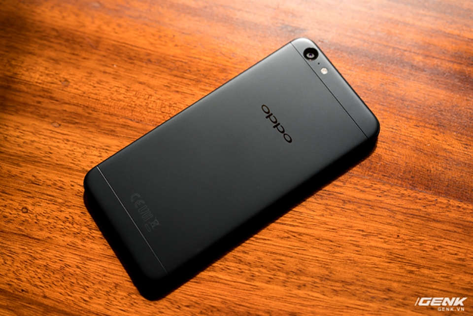 OPPO F3 Lite (Ảnh 1) OPPO F3 Lite (Ảnh 1)