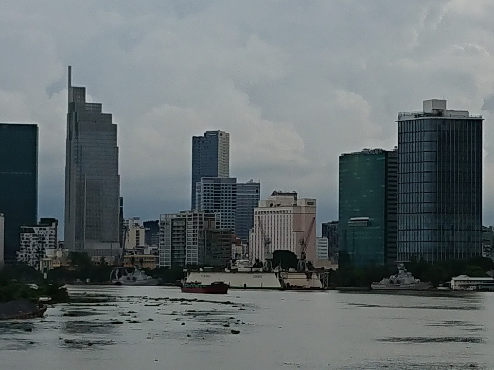 Crop 100% (Ảnh 5) Crop 100% (Ảnh 5)