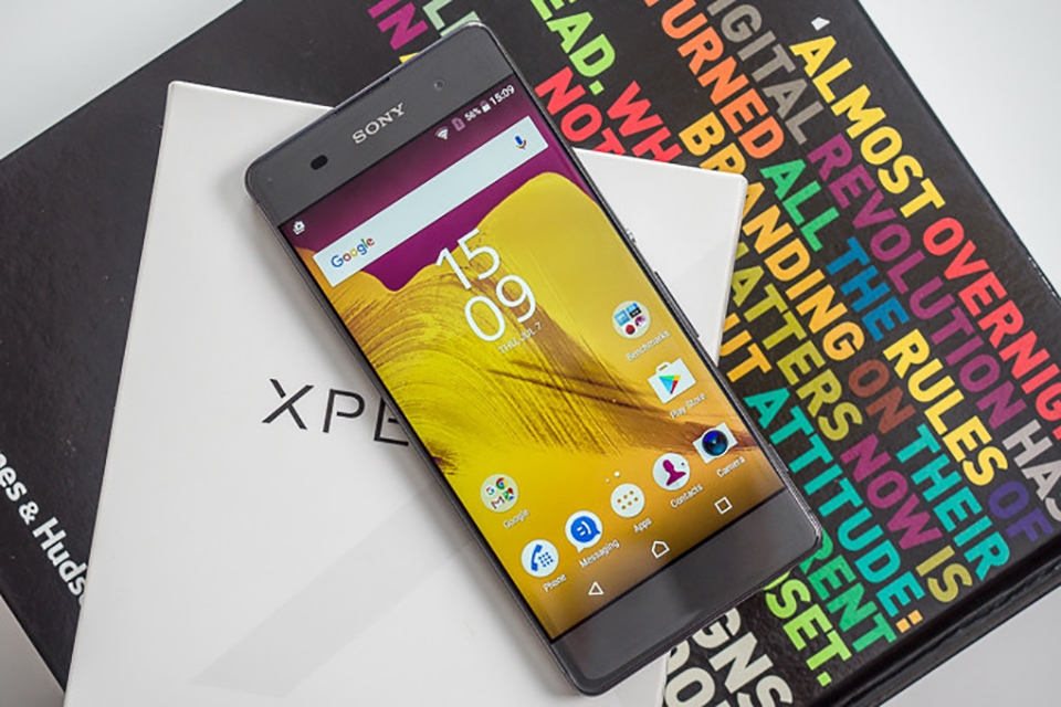 Android 7.0 trên Xperia XA và XA Ultra