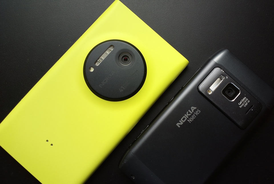 Nokia hợp tác với Zeiss Nokia hợp tác với Zeiss