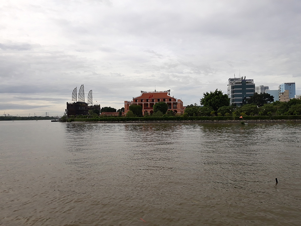 Đủ sáng (ảnh 4)