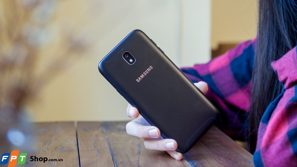 Camera Galaxy J7 Pro