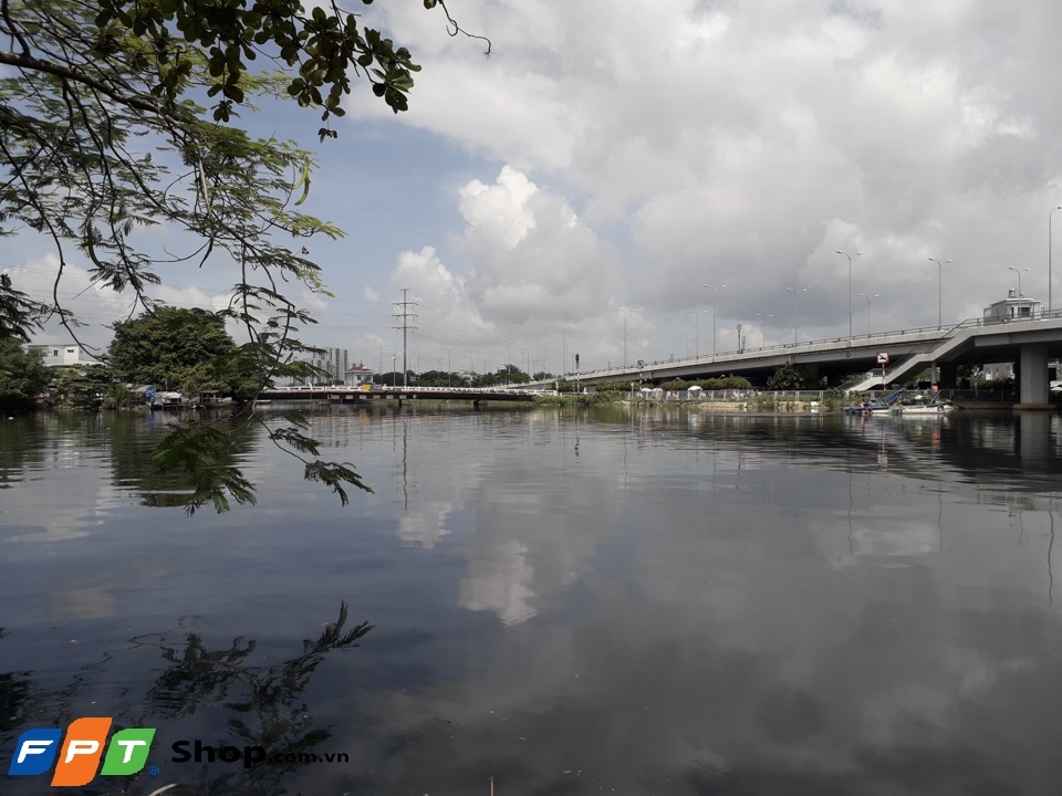 Ảnh đủ sáng galaxy J3 Pro (ảnh 3)