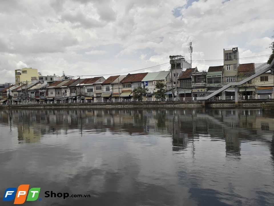 Ảnh đủ sáng galaxy J3 Pro (ảnh 1)