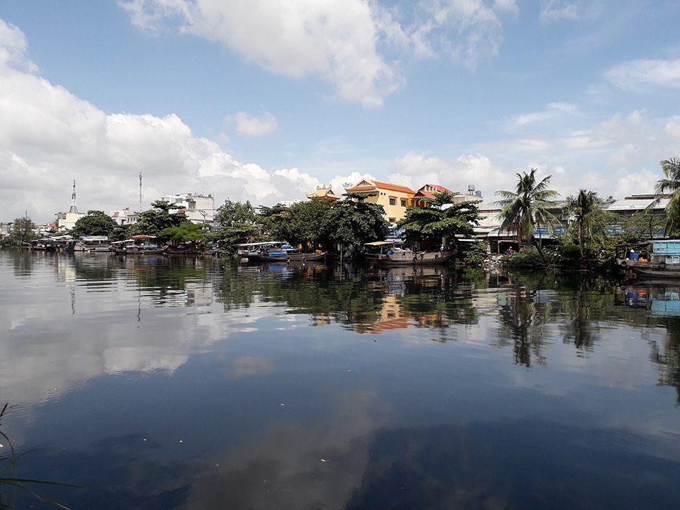 Ảnh đủ sáng Galaxy J3 Pro (ảnh 1)