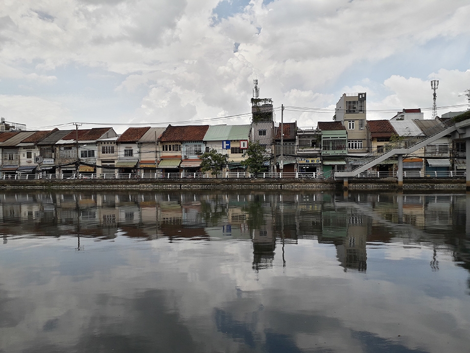 Ảnh đủ sáng Galaxy J3 Pro (ảnh 7)