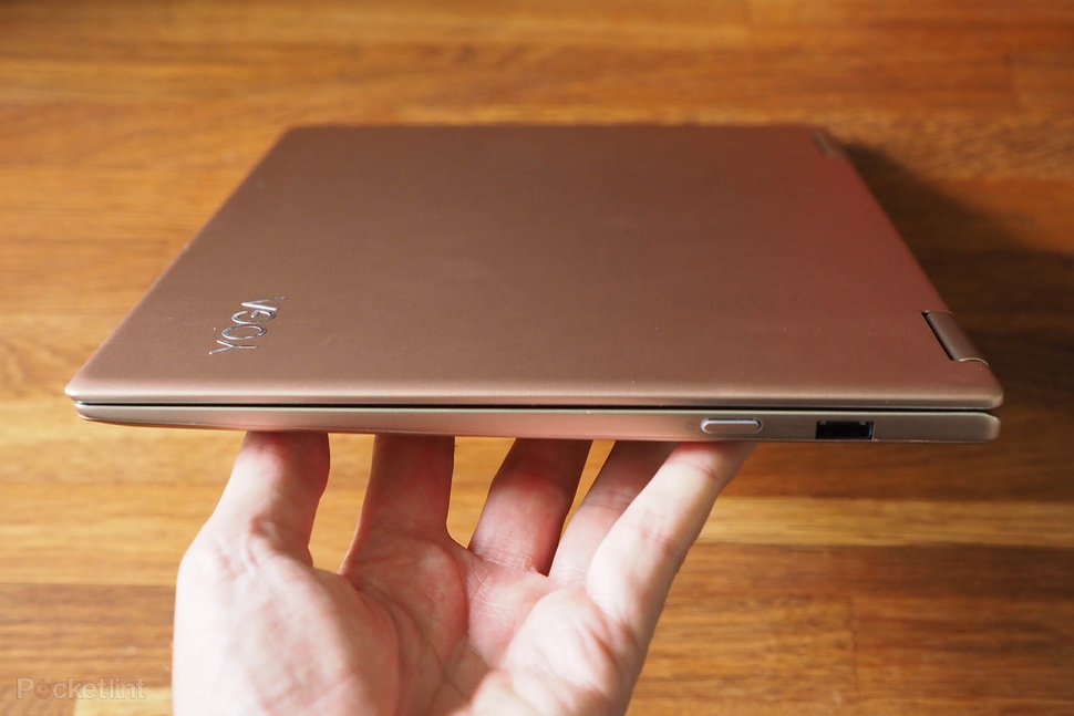 Lenovo Yoga 720 (ảnh 2) Lenovo Yoga 720 (ảnh 2)