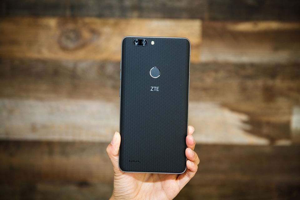 ZTE Blade Z Max (ảnh 2)