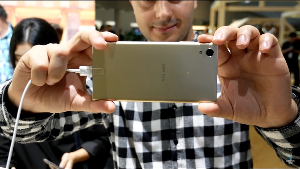 Xperia XA1 Plus (ảnh 6)