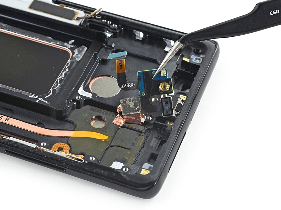 Mổ bụng Samsung Galaxy Note 8 (ảnh 6)