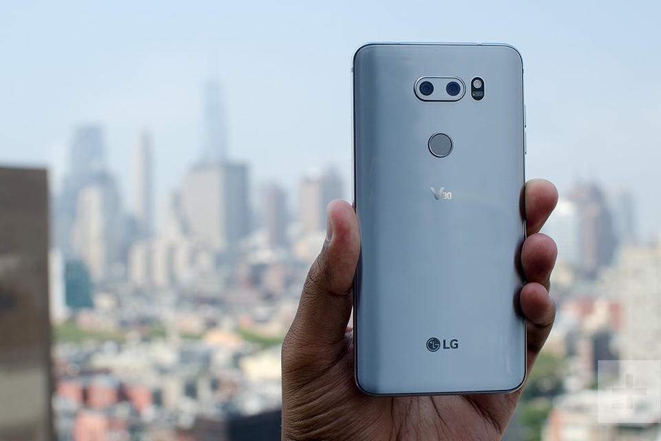 LG V30 (ảnh 1)