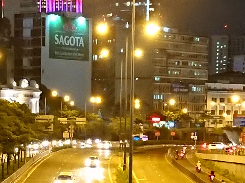 Ảnh thieu sang Xperia XZ1 6