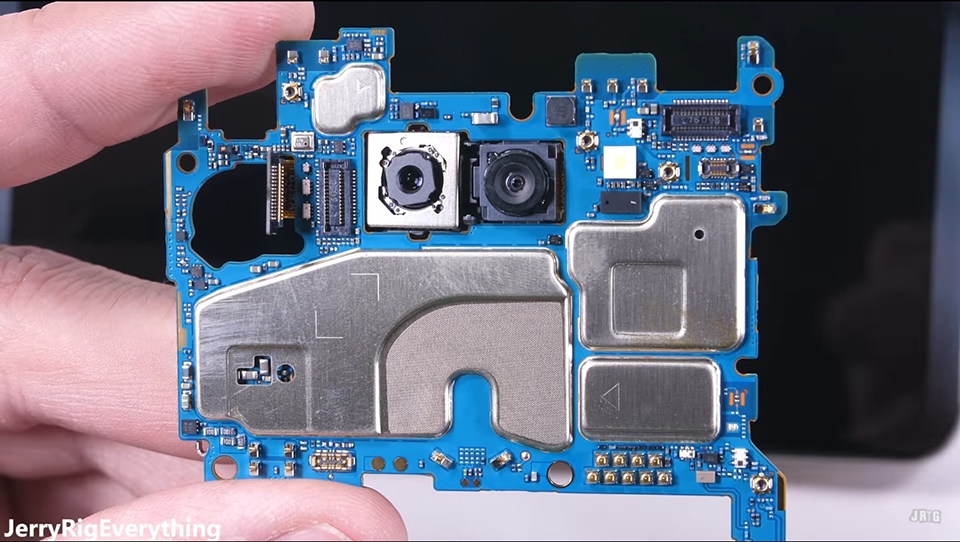 LG V30 (ảnh 7)