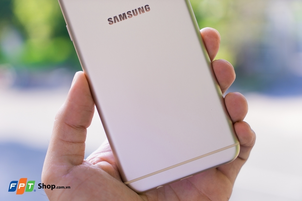 Galaxy J7 Plus (ảnh 7)