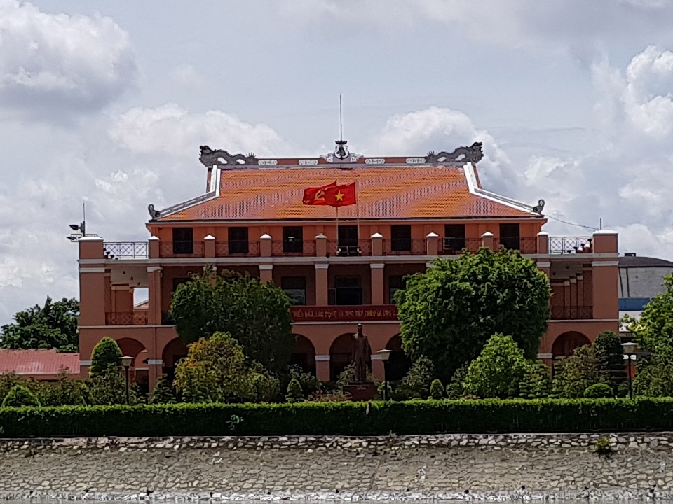 Crop đủ sáng 4