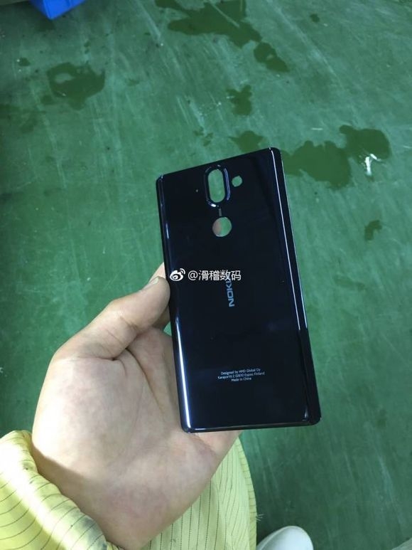 Nokia 9 phiên bản đen bóng