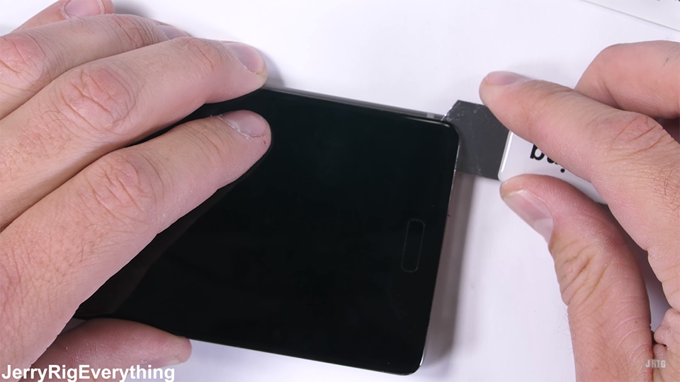 Mổ bụng Nokia 8 (ảnh 1)