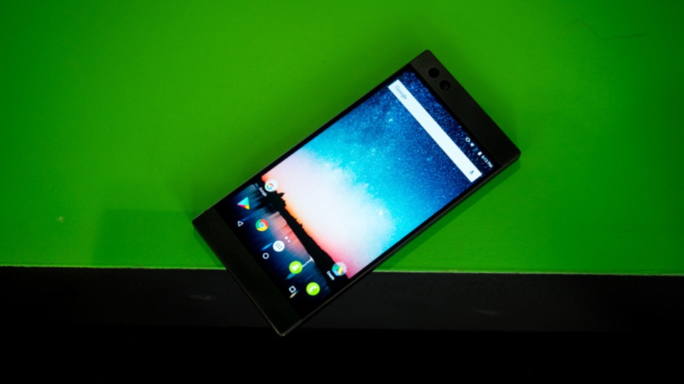 Trên tay và đánh giá nhanh Razer Phone (ảnh 4) Trên tay và đánh giá nhanh Razer Phone (ảnh 4)