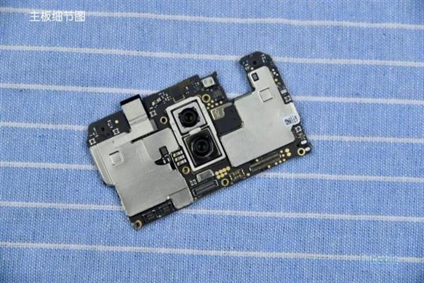 Huawei Mate 10 (ảnh 10) Huawei Mate 10 (ảnh 10)