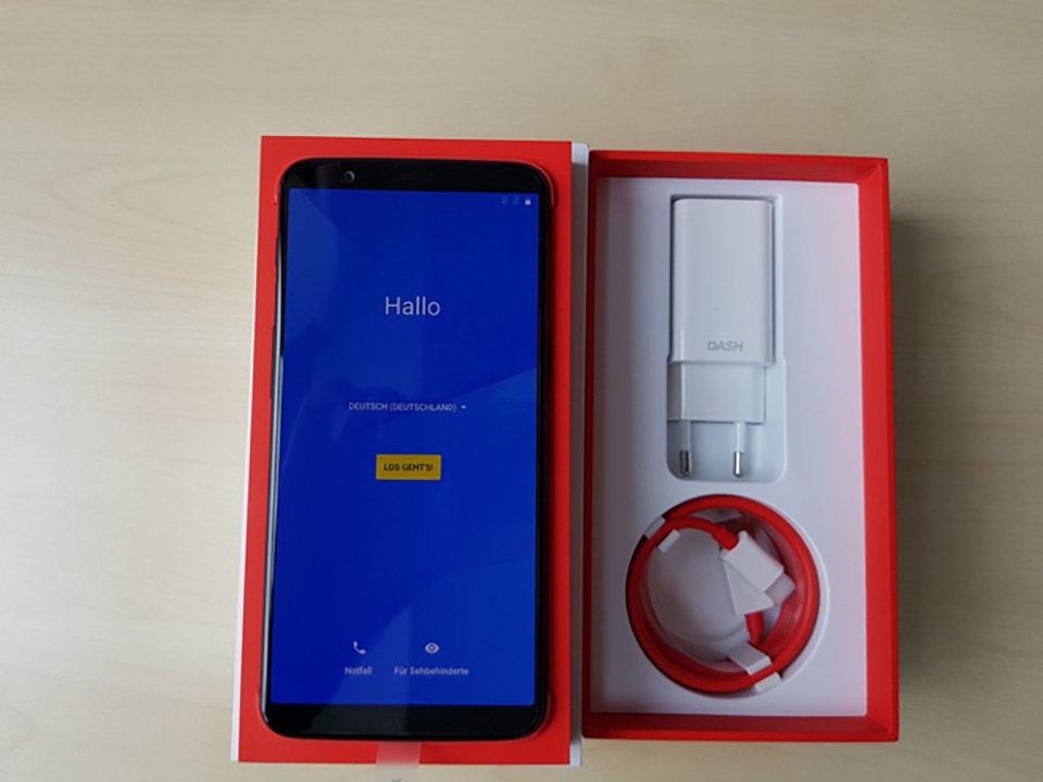 OnePlus 5T lộ giá bán chính thức