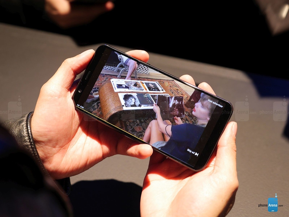 Trên tay và đánh giá OnePlus 5T (ảnh 4) Trên tay và đánh giá OnePlus 5T (ảnh 4)