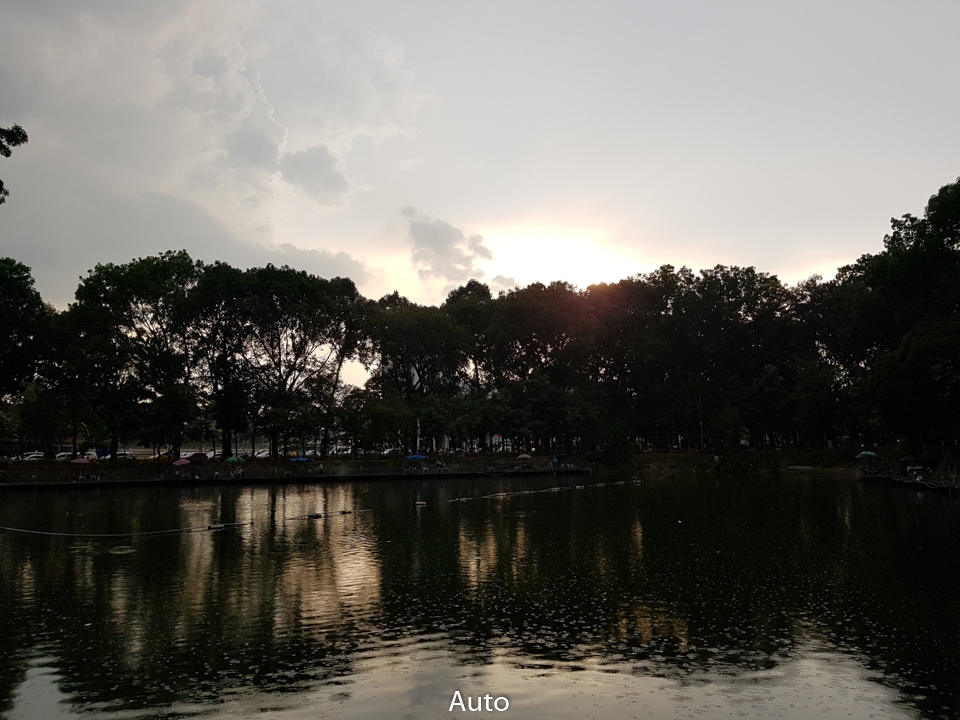 Ảnh ngược sáng 1