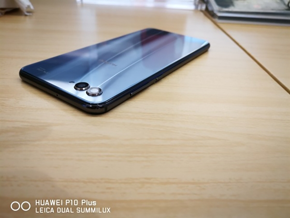 Huawei Nova 2s lộ ảnh thực tế (ảnh 5)