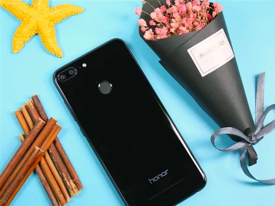 Trên tay Honor 9 Lite (ảnh 8)