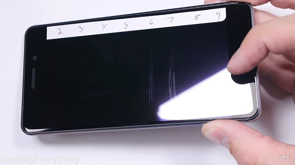 Nokia 6 là smartphone bền nhất năm 2017 (ảnh 2)