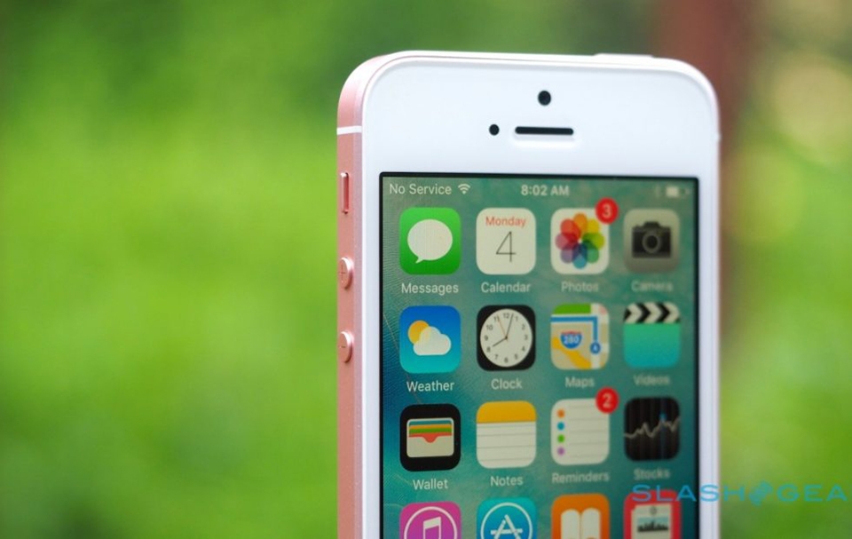 iPhone SE iPhone SE